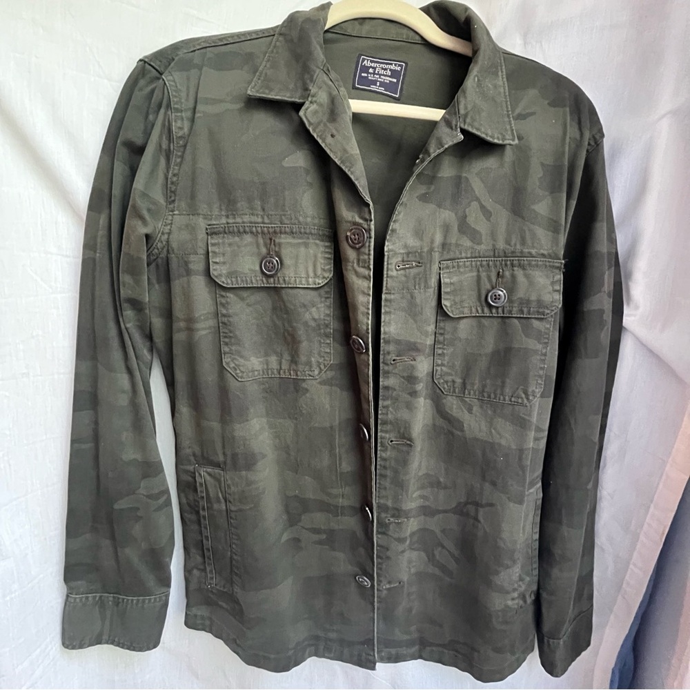 Abercrombie Camo Shacket Jacket size Men's Small